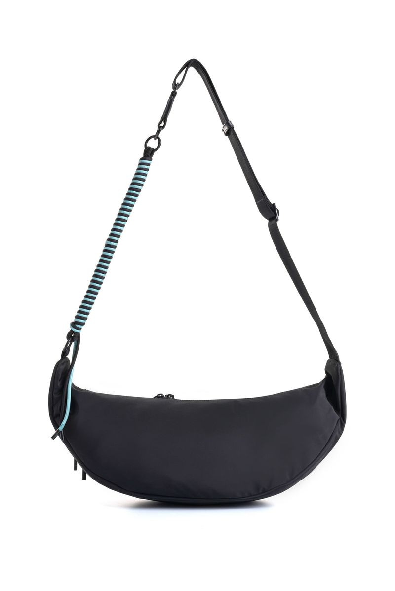 1037761-00-03-Bolso-baguette