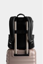 1037780-00-03-Morral-de-cuero