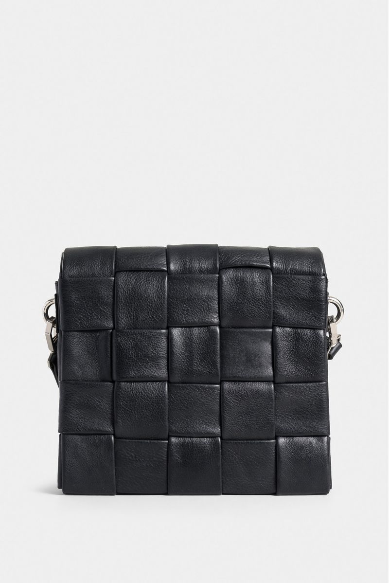 1035963-00-01-Bolso-bowling-de-cuero