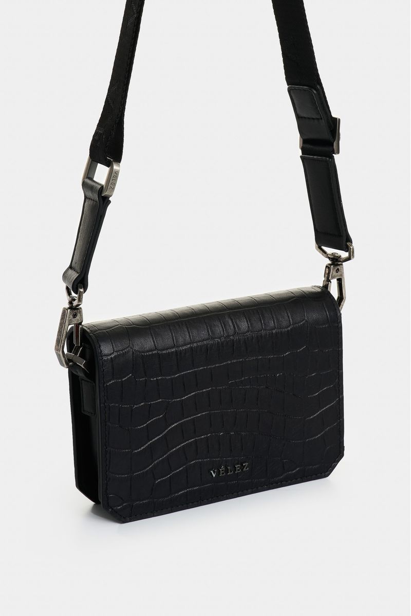 1038388-00-02-Bolso-manos-lubres-de-cuero