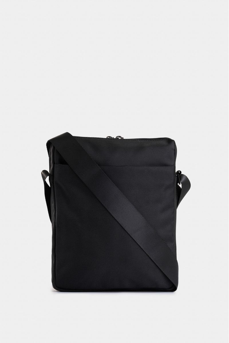 1010487-00-03-Bolso-manos-libres-de-cuero