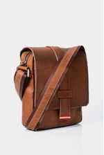 1029995-02-02-Bolso-manos-libres-de-cuero