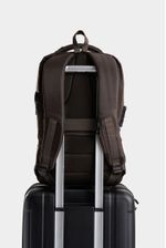 1037842-11-03-Morral